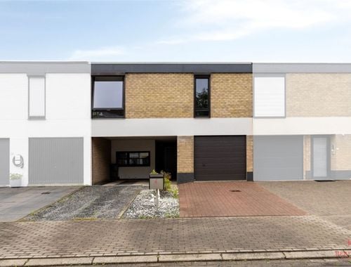                                         Maison à vendre à Deinze, € 329.000
