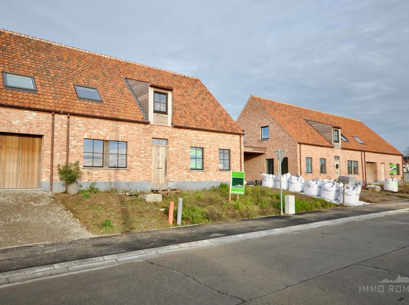 Maison à vendre à Rue d'Orroir 32,
                    7750 Amougies