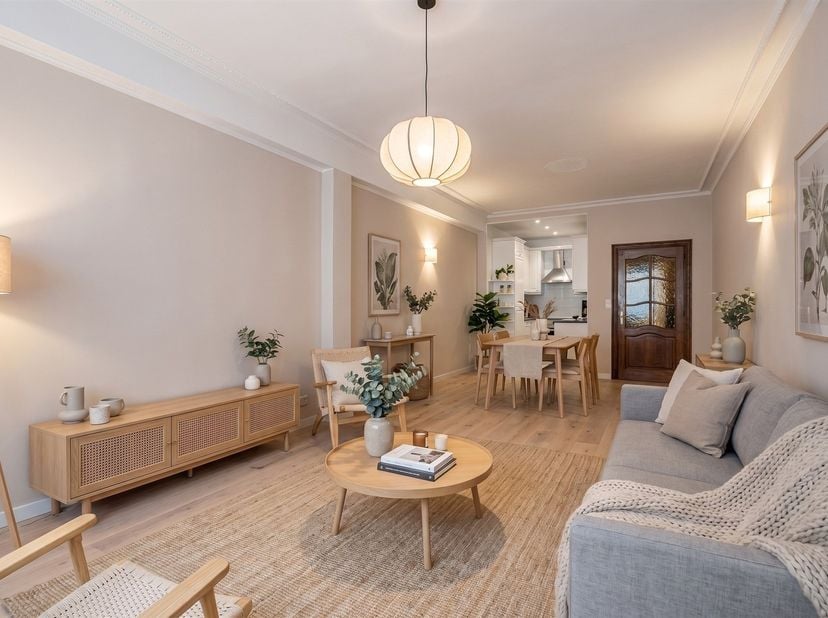 Appartement centraal gelegen met ondergrondse staanplaats<br />
Ontdek dit instapklare appartement van 66 m² met auto staanplaats. Dankzij de uitstek