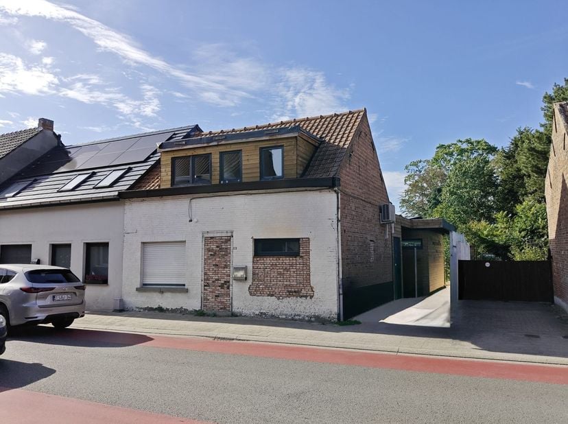 Huis te koop in Bosdorp 160,
                    9190 Stekene
