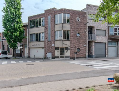                                         Appartement te koop in Hoboken, € 195.000
