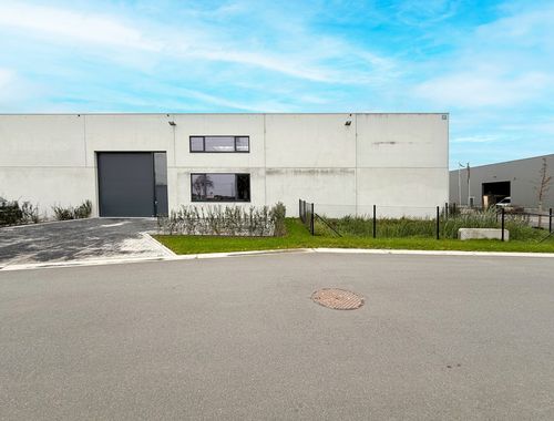                                         Entrepôt sans bureau à vendre à Vichte, € 557.800
