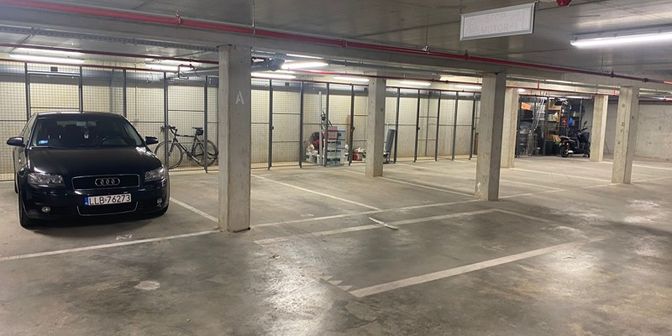 Garage te koop in Congresstraat 5, 2060 Antwerpen