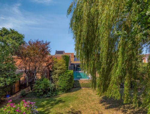                                         Woning te koop in Overmere, € 750.000
