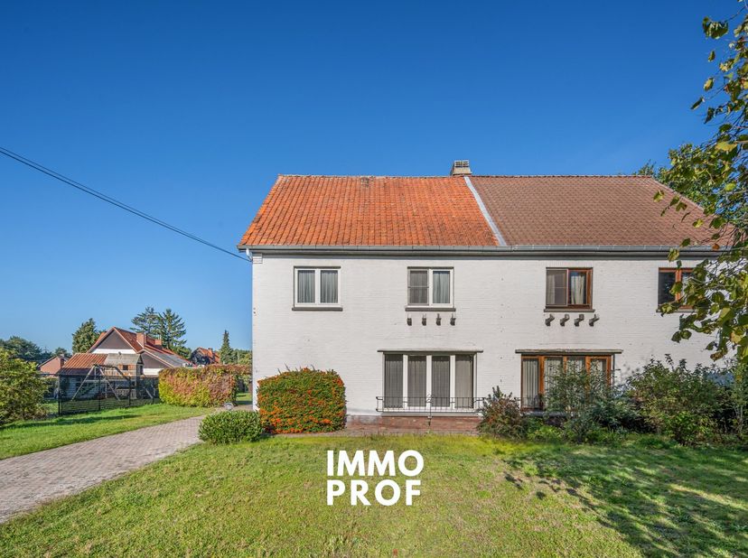 Huis te koop in Kleinven 52,
                    3600 Genk