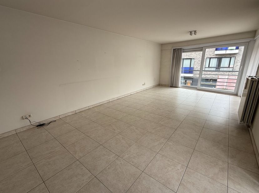 Ben jij op zoek naar een instapklaar, energiezuinig&amp;nbsp;appartement met garagebox in het centrum van Kortemark?&amp;nbsp;<br />
Dit appartement omvat een