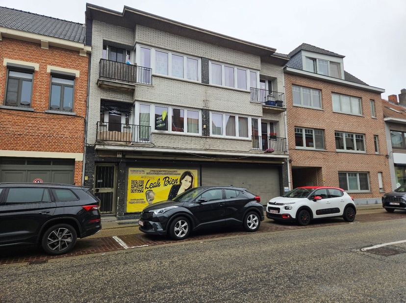 BEZOEK AANVRAGEN ENKEL MOGELIJK VIA VOLGENDE LINK: https://verlinden.mijnhuurprofiel.be/property/15b5f717-6a86-46b8-b4a0-7553c5339faf<br />
De apparte