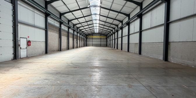 Garage à louer à Industrieweg 9, 8750 Zwevezele