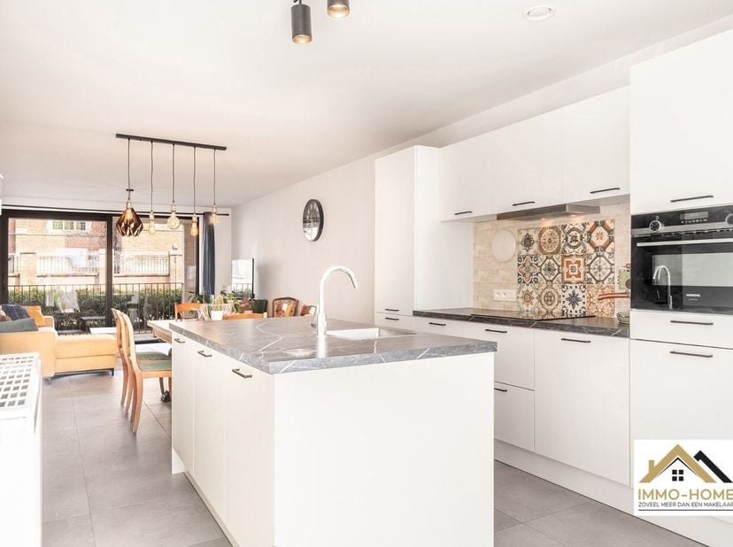 Appartement à vendre
                    à 9140 Elversele
