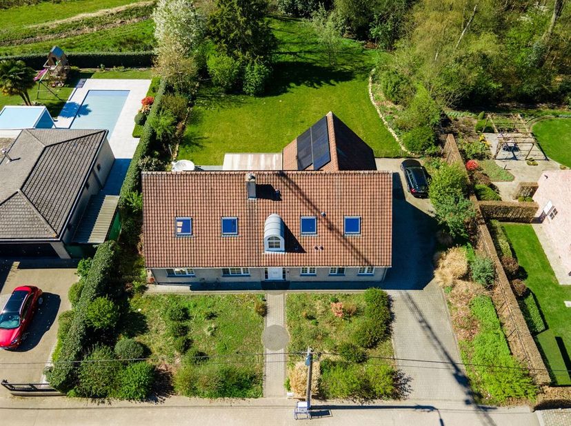 Openhuizendag op zaterdag 13 juni van 17u00 - 18u00<br />
Gelegen aan de Vestinglaan 61 in Sint-Katelijne-Waver bevindt zich deze ruime en instapklare