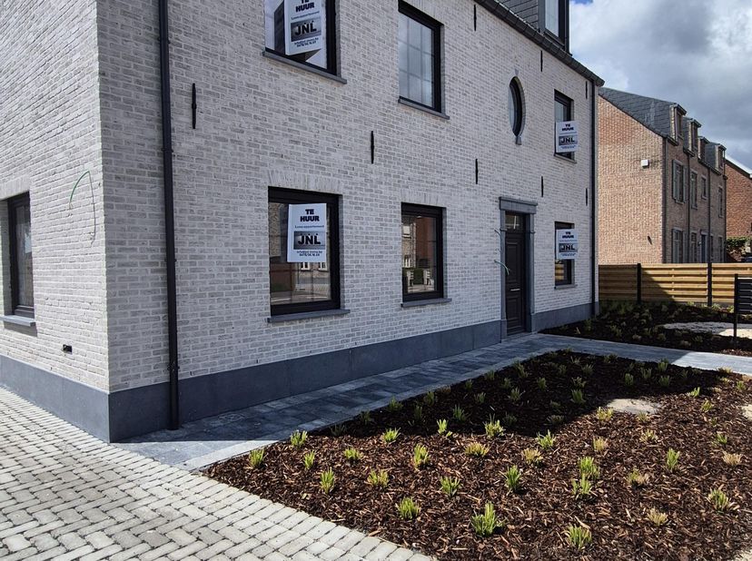 Appartement à louer
                    à 2480 Dessel
