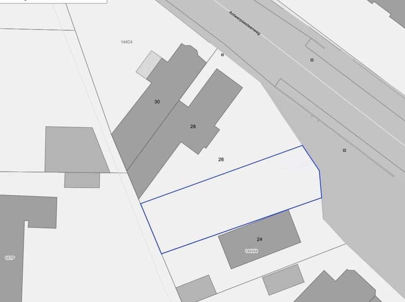 Bouwgrond gelegen in het hart van Broechem (LOT 1).<br />
<br />
De bouwgrond (LOT 1) bevindt zich op wandelafstand centrum Broechem. Zeer gunstige li
