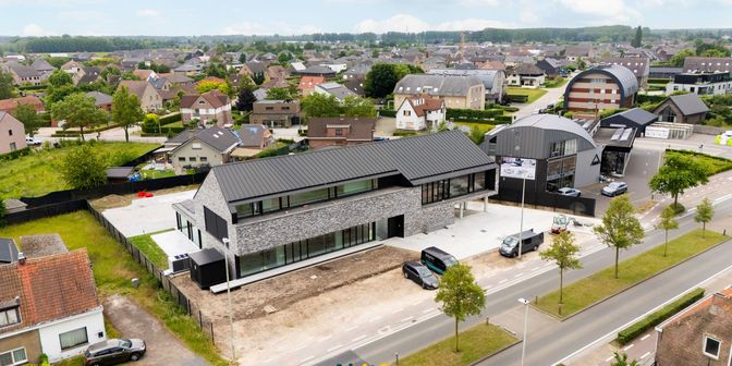 Bedrijfsvastgoed te huur in Denen 10, 9080 Lochristi