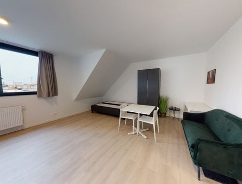                                         Studio avec coin lit à louer à Leuven, € 890
