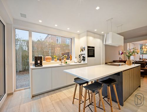                                         Maison à vendre à Harelbeke, € 485.000
