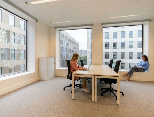                                         Immeuble de bureaux à louer à Berchem, € 1.039
