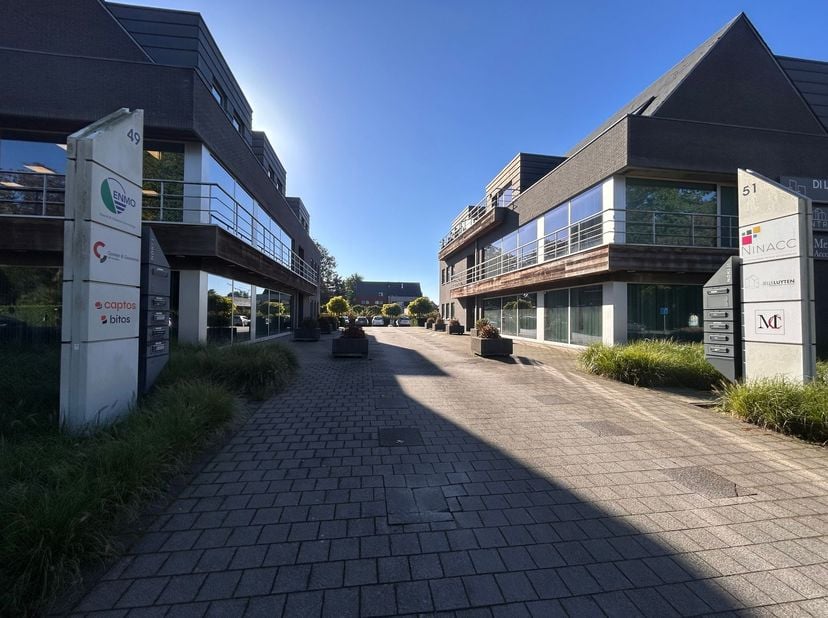 Bien professionnel à louer à Antwerpsesteenweg 49 boîte 6,
                    2350 Vosselaar