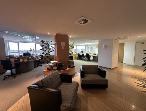                             Bureaux à louer à Antwerpen
