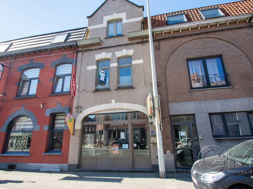 Bedrijfsvastgoed te koop
                    in 7740 Pecq