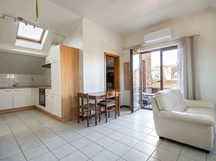 Appartement te koop
                    in 6032 Mont-sur-Marchienne