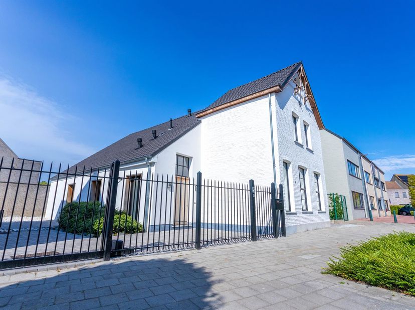 Appartement à louer
                    à 2627 Schelle