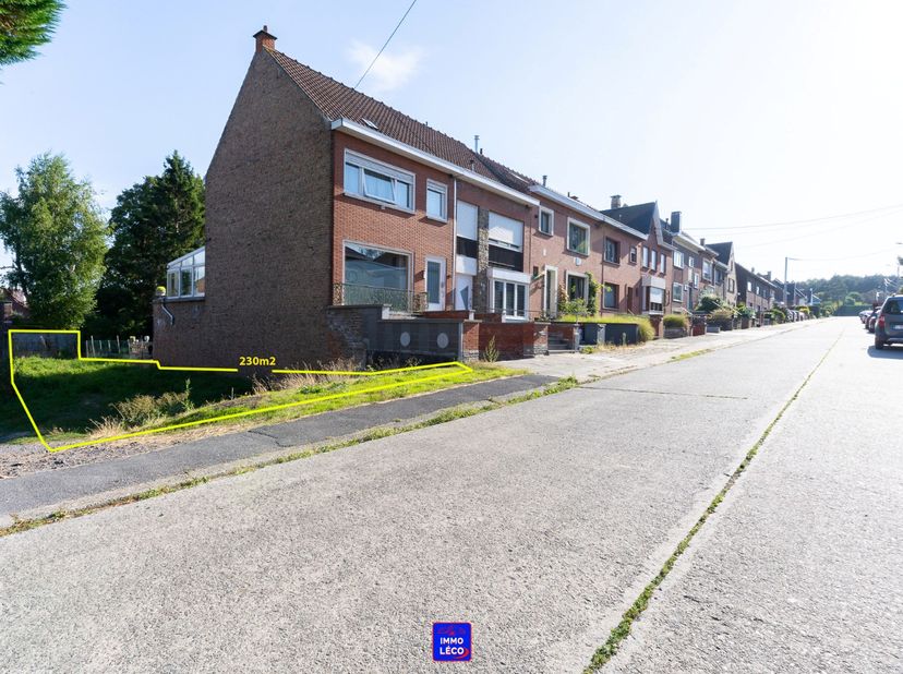 Grond te koop in ,
                    7700 Moeskroen