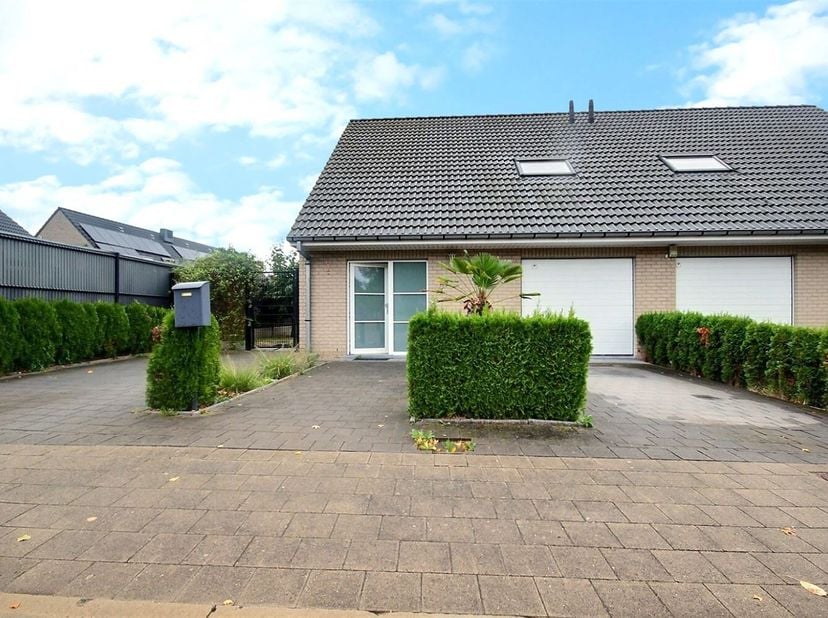 Huis te koop
                    in 7700 Luingne