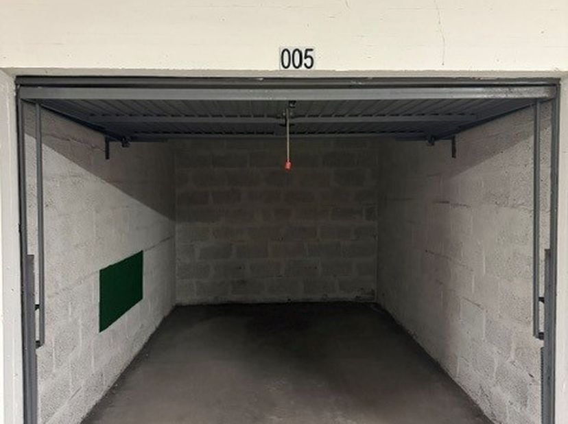 Garage te koop in Europaplein G5,
                    8670 Oostduinkerke