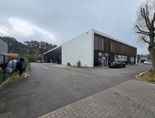                                         Entrepôt à louer à Hasselt, € 1.100
