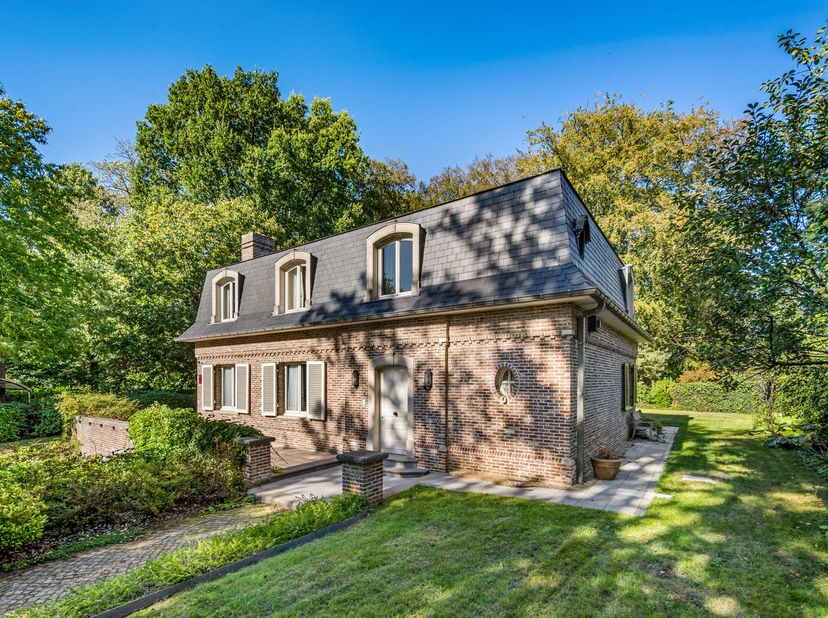 Huis te koop in Minnezang 4,
                    3210 Linden