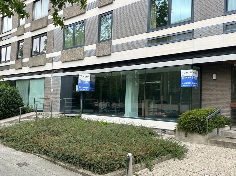 Bien professionnel à louer
                    à 3500 Hasselt