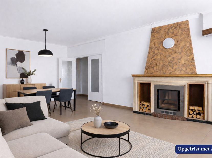 Bent u op zoek naar een gelijkvloers appartement met koer of buitenruimte. Of zoekt u een interessante investering? Dan is dit wellicht wat u zoekt.<b