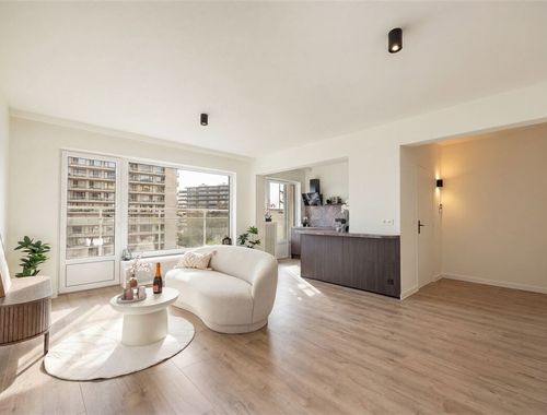                                         Appartement te koop in Berchem, € 299.000
