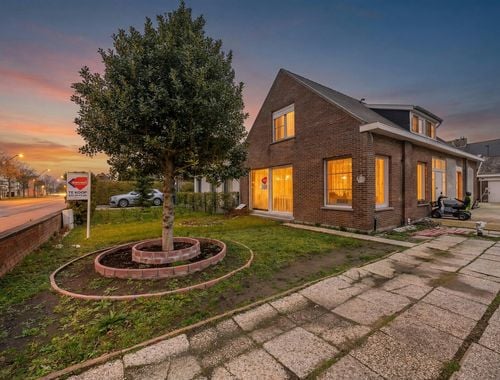                                         Koppelwoning te koop in Oostende, € 449.000
