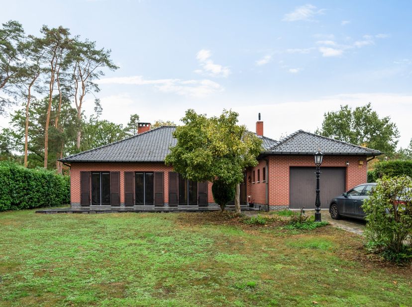 Huis te koop in Theodoor Van den Putteweg 11,
                    2580 Putte