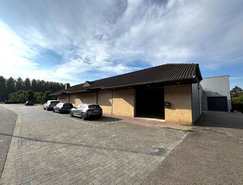                                         Bedrijfsgebouw te huur in Engelmanshoven, € 1.200
