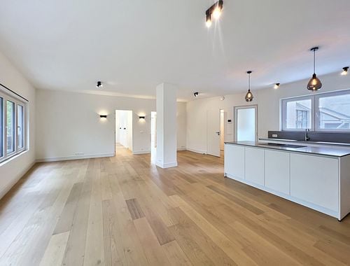                                         Appartement te huur in Vorst, € 1.500
