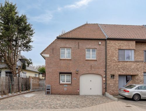                                         Eengezinswoning te koop in Erembodegem, € 375.000
