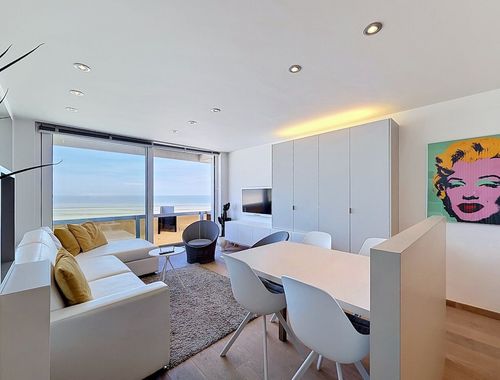                                         Studio met slaaphoek te koop in Heist-aan-Zee, € 330.000
