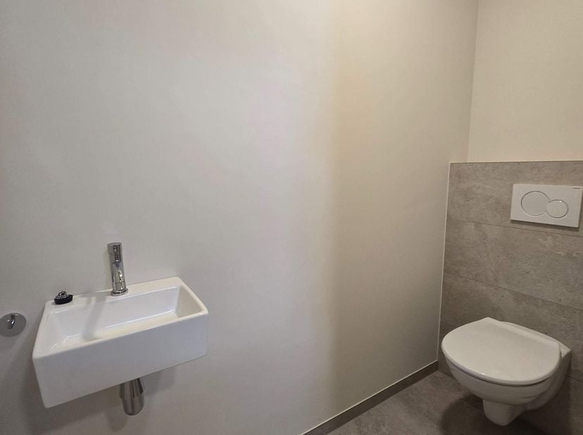 Dit prachtig gerenoveerd herenhuis is gelegen in Grote- Brogel op Pastorijstraat 32. De woning is kwalitatief afgewerkt, beschikt over 3 slaapkamers w