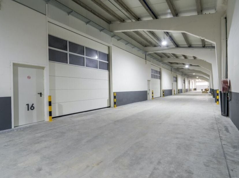 Heirbaan 104, 8570 Anzegem | magazijn (7 units, 110 - 1037 m²)