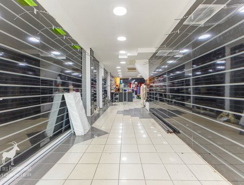                                         Commerce à vendre à Charleroi, € 149.999
