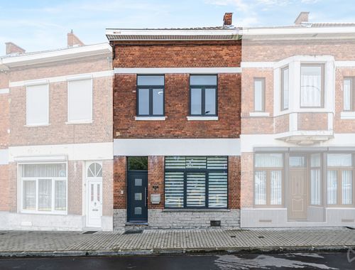                                         Maison à vendre à Haine-Saint-Paul, € 239.000
