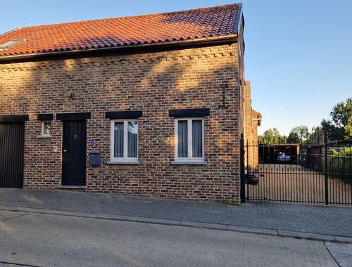                                        Maison unifamiliale à louer à Kleine-Spouwen, € 825
