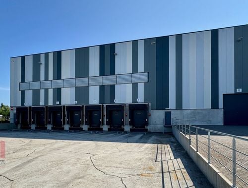                                         Bâtiment d’entreprise à louer à Boom, € 41.000
