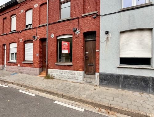                                         Rijwoning te koop in Menen, € 96.000
