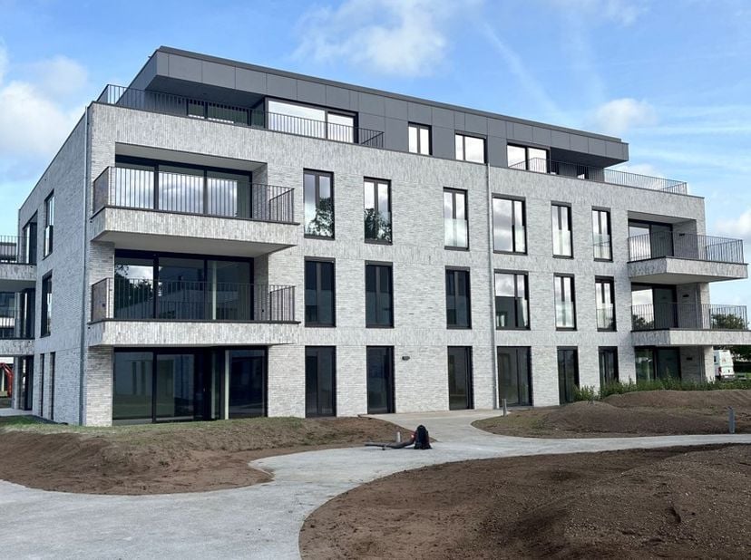 Appartement te koop in Rosmolenweg 13,
                    3520 Zonhoven