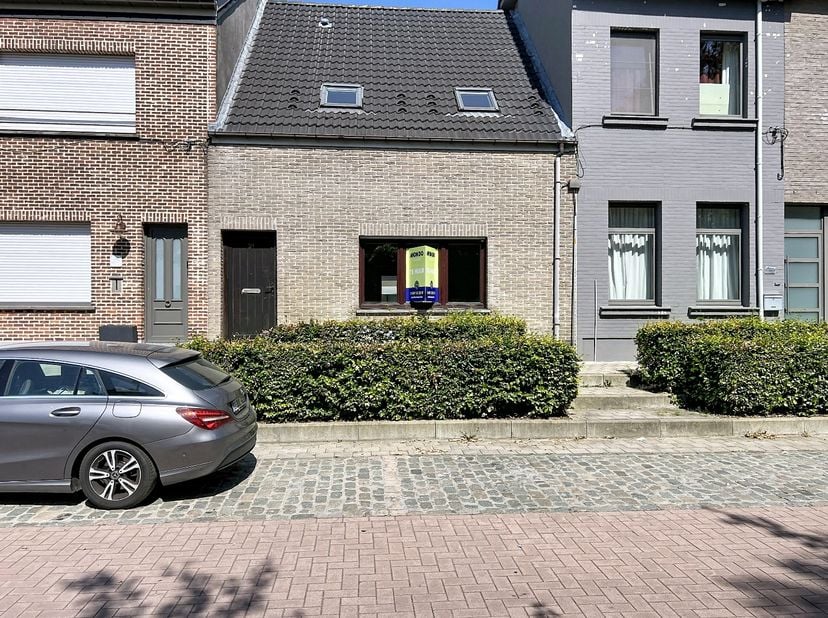 Loyer : 1.300 €/mois<br />
Disponible à partir du 01/09/2026<br />
<br />
À la recherche d'une maison confortable et prête à emménager dans un endroit