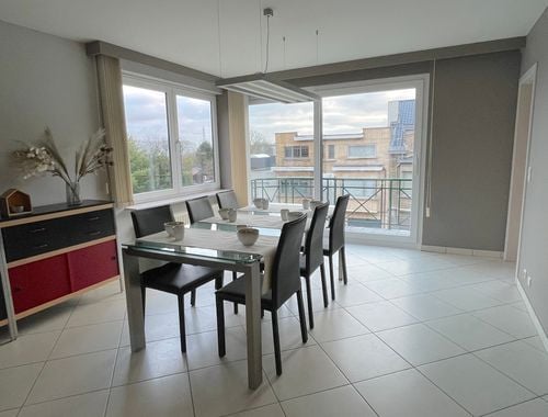                                         Appartement à louer à Hofstade, € 865
