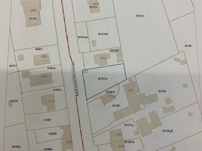 Bouwgrond te koop met een oppervlakte van 870 m² Façadebreedte: +/- 28m Diepte van het perceel: +/- 40mPLUSPUNTEN: + Vlotte verbinding+ Mooi verzicht+